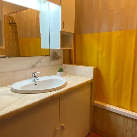 Διαμέρισμα 10e Invicta - Casas & Papeis